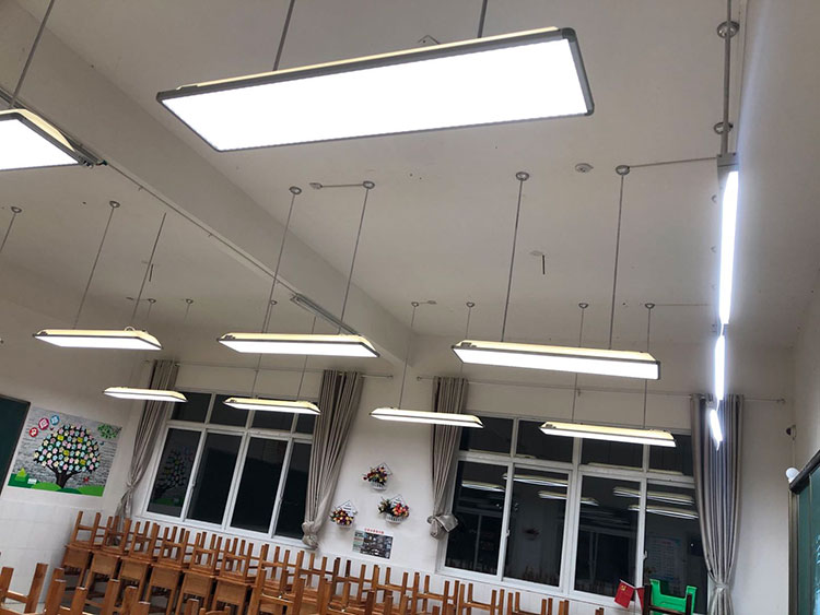 LED教室燈黑板燈護眼燈有用嗎家里可以安裝護眼燈嗎