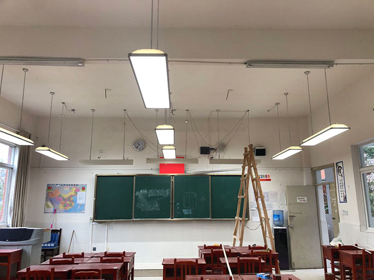 led教室燈驗收資料和標(biāo)準(zhǔn)是什么呢?